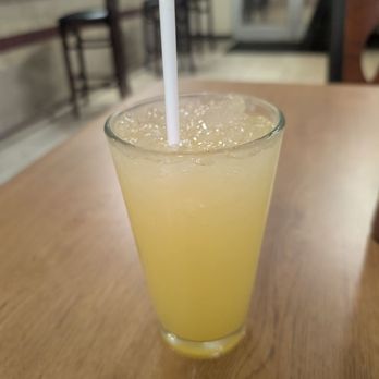 Craft Smoke House - Peach lemonade - Seafood Near Me - Bartow, Florida