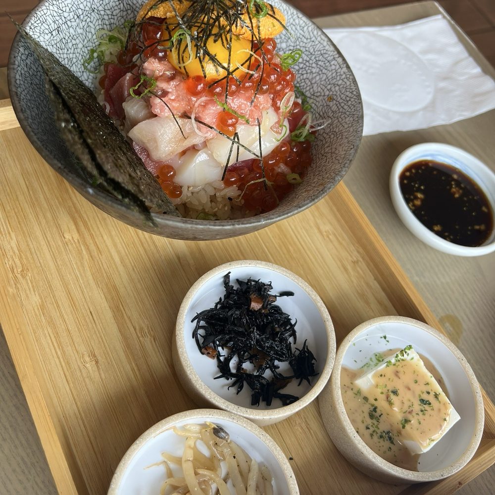 Akami Sushi - Sushi Bars Near Me - Arcadia, California