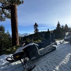 DJ's Snowmobile Adventures - Pictures spot