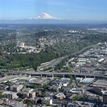 Columbia Tower Club - Social Clubs Near Me - Seattle, Washington