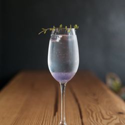 Wednesdays Wine Bar - Sparkling mocktail