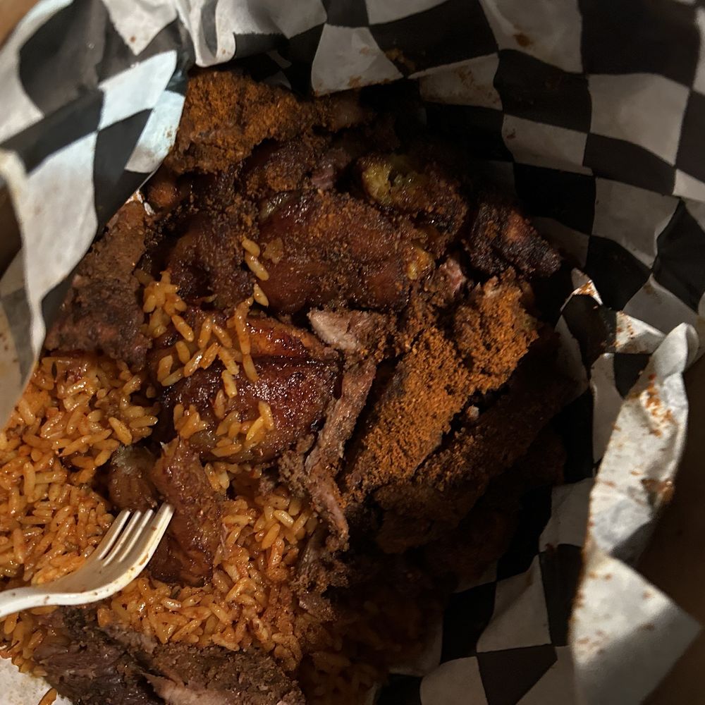 Gidi Chow - Beef Suya, plantain and jallof rice - Food Trucks Near Me