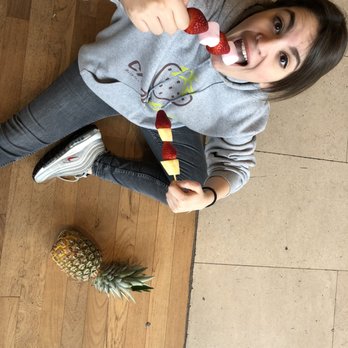 CHOCOFRUIT - Desserts Near Me - London, XGL CHOCOFRUIT - Desserts Near Me - London, XGL