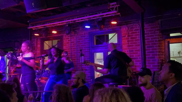 Bourbon Bandstand by null