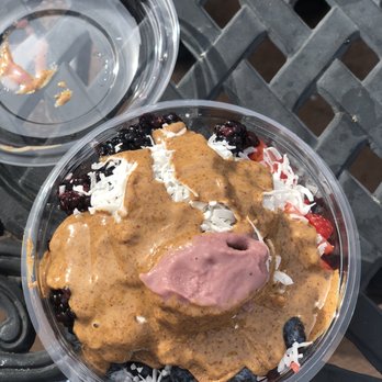 The Fruit Stand - my smoothie bowl!! - Breakfast & Brunch Near Me - Kent, Ohio