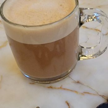 Café Fig - Rose lavender latte - Cafes Near Me - Los Angeles, California