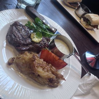 Miller & Carter Steakhouse - The 7oz rump with onion loaf and broiled tomato - Steakhouses Near Me - Manchester, XGM