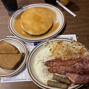 Grandma's Recipes - Combination breakfast. One of the best breakfasts in Flint. - Breakfast & Brunch Near Me - Flint, Michigan Grandma's Recipes - Combination breakfast. One of the best breakfasts in Flint. - Breakfast & Brunch Near Me - Flint, Michigan
