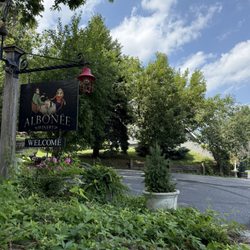 Albonee Country Inn and Vineyards
