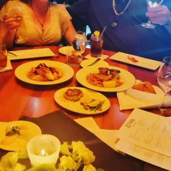 III Forks - Crab Cakes, Calamari, and a special off menu Scampi! - Steakhouses Near Me - Austin, Texas