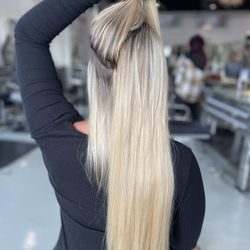 Hustle Hair Studio - 22" Hand Tied Wefts