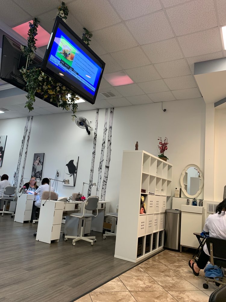 TIPS & TOES NAIL SPA 22 Photos & 16 Reviews 4000 US Hwy 98 N