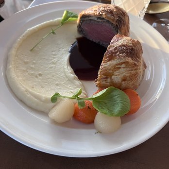 Gordon Ramsay Hell's Kitchen - Beef Wellington - Desserts Near Me - Washington, DC, District of Columbia
