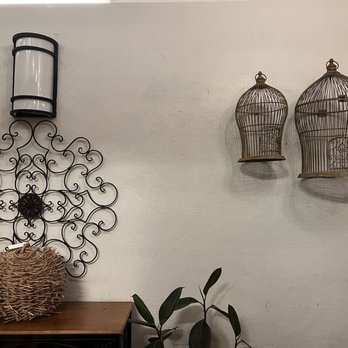 Ka Papa Cuisine - Just interesting use of wall space - Vegan Near Me - Sarasota, Florida Ka Papa Cuisine - Just interesting use of wall space - Vegan Near Me - Sarasota, Florida