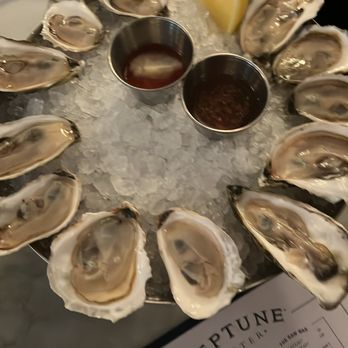 Neptune Oyster - Seafood Near Me - Boston, Massachusetts Neptune Oyster - Seafood Near Me - Boston, Massachusetts