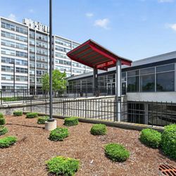 University Plaza Apartments