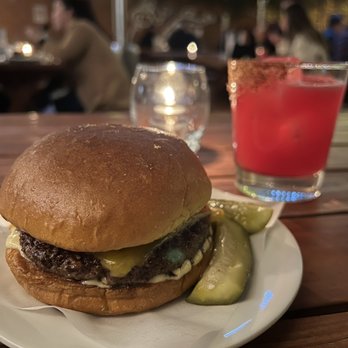 Everson Royce Bar - Single Burger with Mateo Street Margarita - Bars Near Me - Los Angeles, California Everson Royce Bar - Single Burger with Mateo Street Margarita - Bars Near Me - Los Angeles, California