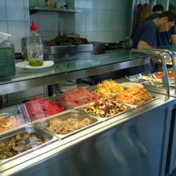 Libanon Il Achdar - Many choices of meat.  Reminds me of taquerias at home!