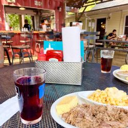 Blueberry cider, cute bar & my giant meal!!!!