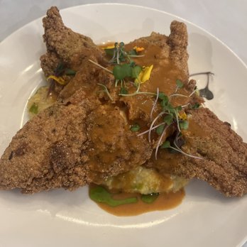 Restaurant Beatrice - Fish and grits - Cajun/Creole Near Me - Dallas, Texas Restaurant Beatrice - Fish and grits - Cajun/Creole Near Me - Dallas, Texas
