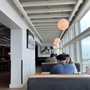 Blue Ocean/Harumama - Interior @grubwsimon - Ramen Near Me - La Jolla, California