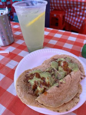 Cárnitas Los Gabrieles by null