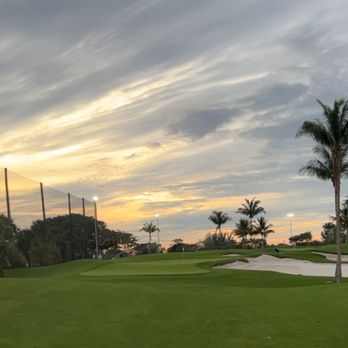 The Cabana - a golf course at sunset - Comfort Food Near Me - West Palm Beach, Florida