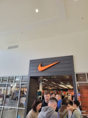 nike tanger outlet foxwoods