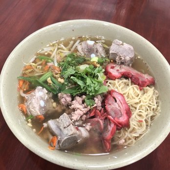 Ras Noodle - Large doo dee noodle spicy w/ egg noodle - Thai Near Me - Los Angeles, California