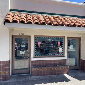 Sailor’s Delight Ice Cream Shop - Ice Cream & Frozen Yogurt Near Me - Avalon, California Sailor’s Delight Ice Cream Shop - Ice Cream & Frozen Yogurt Near Me - Avalon, California
