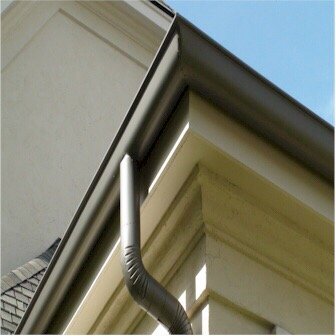 Slide of Black Diamond Seamless Gutter