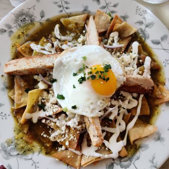 Little Hen - Chilaquiles with chicken - Breakfast & Brunch Near Me - Weston, Florida