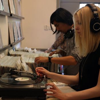 Gram Records - Vinyl Records Near Me - Prague, Puerto Rico