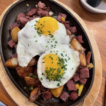 The Park Bistro & Bar - Corned beef hash - New American Near Me - Lafayette, California The Park Bistro & Bar - Corned beef hash - New American Near Me - Lafayette, California