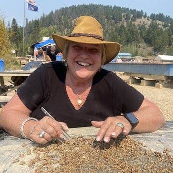 Gem Mountain Sapphire Mine - Hoping to find a large sapphire. - Jewelry Near Me - Philipsburg, Montana Gem Mountain Sapphire Mine - Hoping to find a large sapphire. - Jewelry Near Me - Philipsburg, Montana