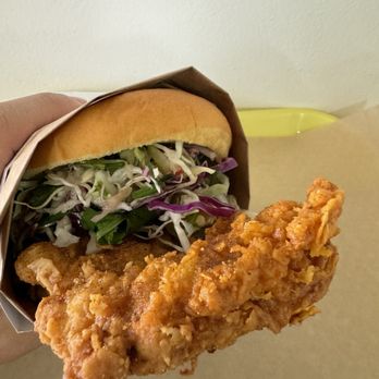 Daybird - Sandwich - Chicken Shop Near Me - Los Angeles, California Daybird - Sandwich - Chicken Shop Near Me - Los Angeles, California