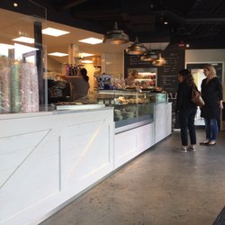 Enzo - Bakery Style