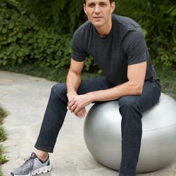 Thumos Health Center - Bryan Abel, L.Ac. blends neuroscience and Eastern medicine to deliver integrative care for fertility, pain relief, and optimal health.