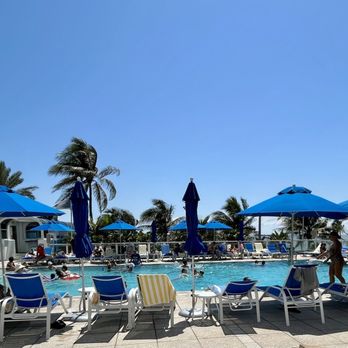 Waves Pool Bar and Grill - Pool - Bars Near Me - Fort Lauderdale, Florida Waves Pool Bar and Grill - Pool - Bars Near Me - Fort Lauderdale, Florida