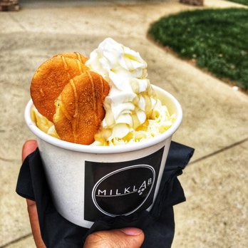 Milk Lab - Cary - A banana flavored base, Vanilla Wafers, honey, and whipped cream. - Ice Cream & Frozen Yogurt Near Me - Cary, North Carolina