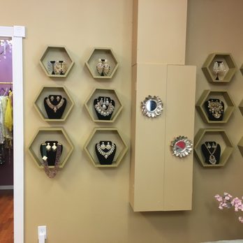 TITLIAN by Manii Singh  - Jewlery - Women's Clothing Near Me - Dublin, California