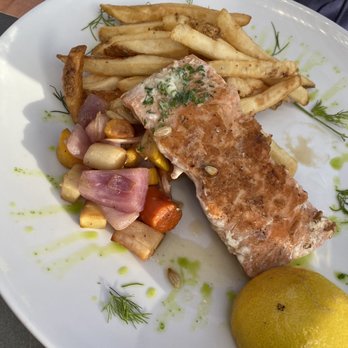The Overlook - Grilled salmon - New American Near Me - Denali National Park, Alaska The Overlook - Grilled salmon - New American Near Me - Denali National Park, Alaska