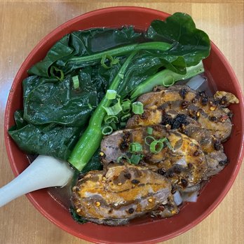 Yummy Yummy Noodles - Spicy beef shank rice noodle soup with Chinese broccoli - Noodles Near Me - Chicago, Illinois