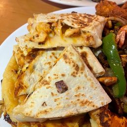 Quesadilla De Pollo / Chicken Quesadilla