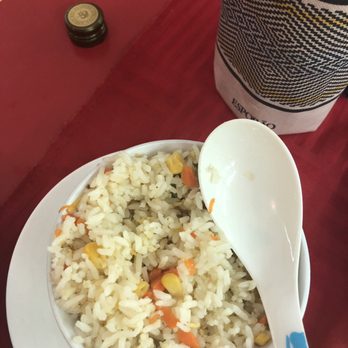 Palácio Dourado - Here is the fried rice, which was fine. - Chinese Near Me - Évora, 07 Palácio Dourado - Here is the fried rice, which was fine. - Chinese Near Me - Évora, 07