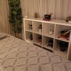 Holistic Serenity - Treatment room for Reiki, Massage, Sound therapy and crystal healing