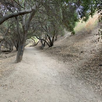 Aliso Canyon Park - Peaceful - Hiking Near Me - Granada Hills, California