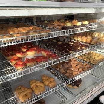 D&D's Place - Best donuts - Donuts Near Me - Chicago, Illinois D&D's Place - Best donuts - Donuts Near Me - Chicago, Illinois