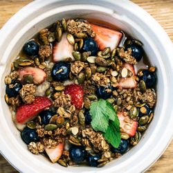Coopers Beach Shack - Coopers Beach Shack Breakfast Oats Bowl