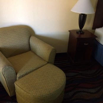 Days Inn by Wyndham Uvalde - Chair - Hotels Near Me - Uvalde, Texas Days Inn by Wyndham Uvalde - Chair - Hotels Near Me - Uvalde, Texas